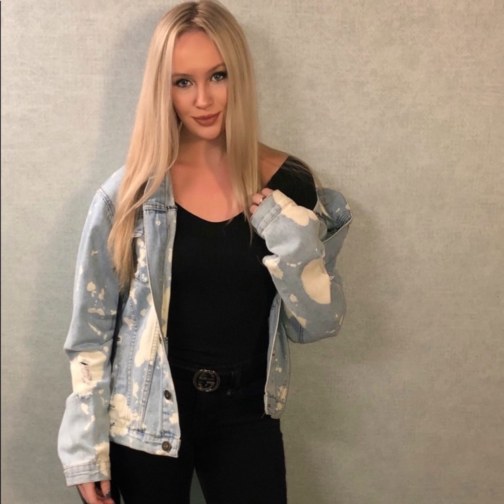 Oversized jean bleached out denim jacket - Picture 1 of 2